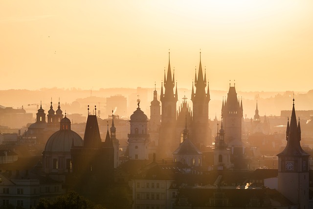 svítání v Praze